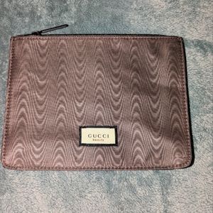 GUCCI BEAUTY cosmetic pouch👝